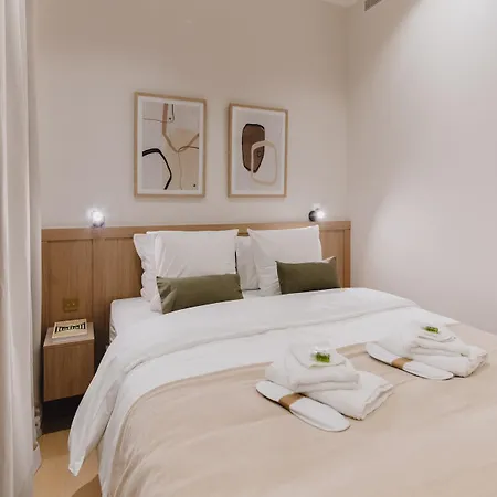 Large And Calm 2br With Ac & Patio Апартаменты