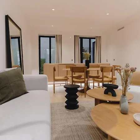 Large And Calm 2br With Ac & Patio Апартаменты Париж