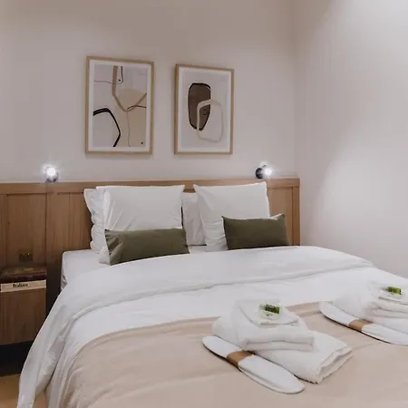 Large And Calm 2br With Ac & Patio Lägenhet