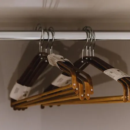 Appartamento Large And Calm 2br With Ac & Patio Parigi