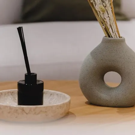 Appartamento Large And Calm 2br With Ac & Patio *