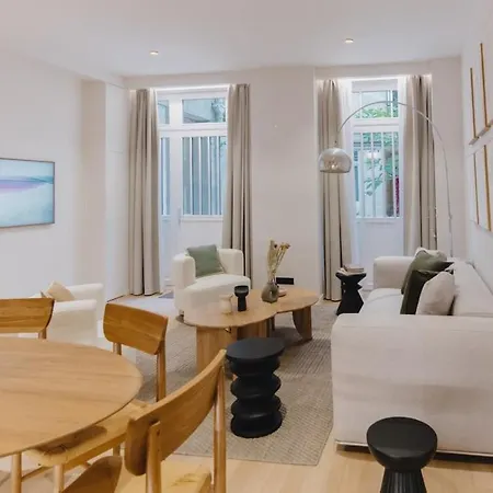 Large And Calm 2br With Ac & Patio *