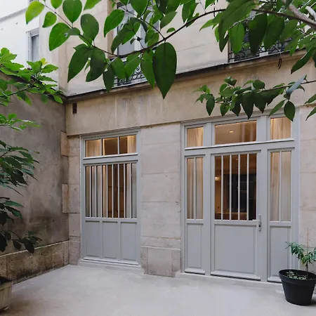 Large And Calm 2br With Ac & Patio * Paris