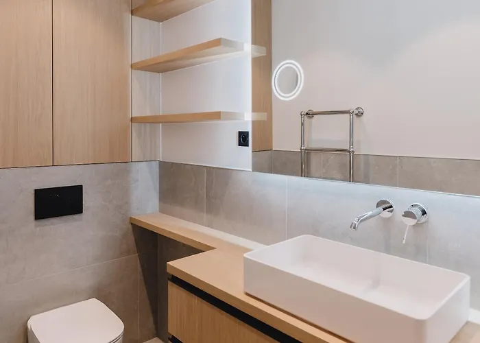 Large And Calm 2br With Ac & Patio Apartment