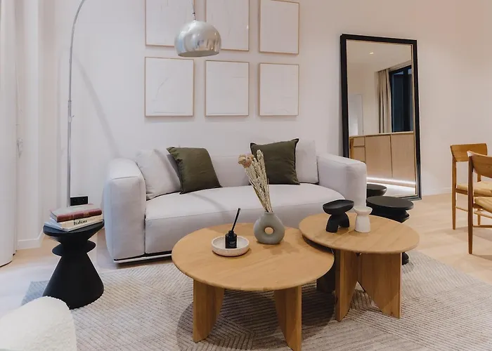 Apartment Large And Calm 2br With Ac & Patio
