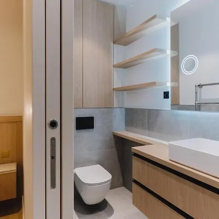 Daire Large And Calm 2br With Ac & Patio *