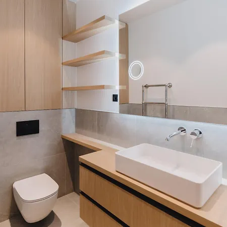 Large And Calm 2br With Ac & Patio Daire