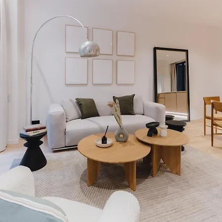 Daire Large And Calm 2br With Ac & Patio